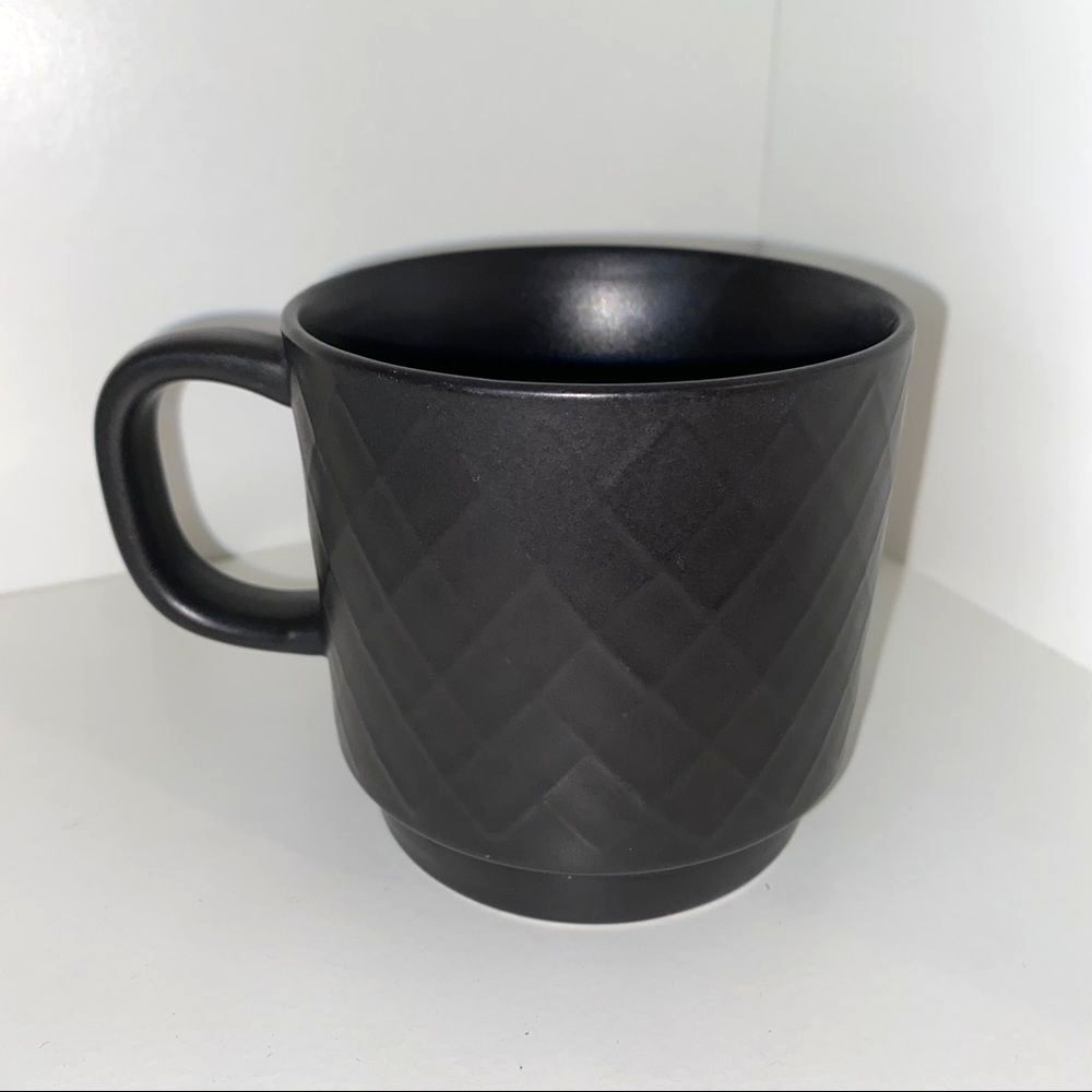 5/$25 Starbucks Black Diamond Pattern 12oz Mug 2013